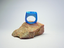 Signet ring